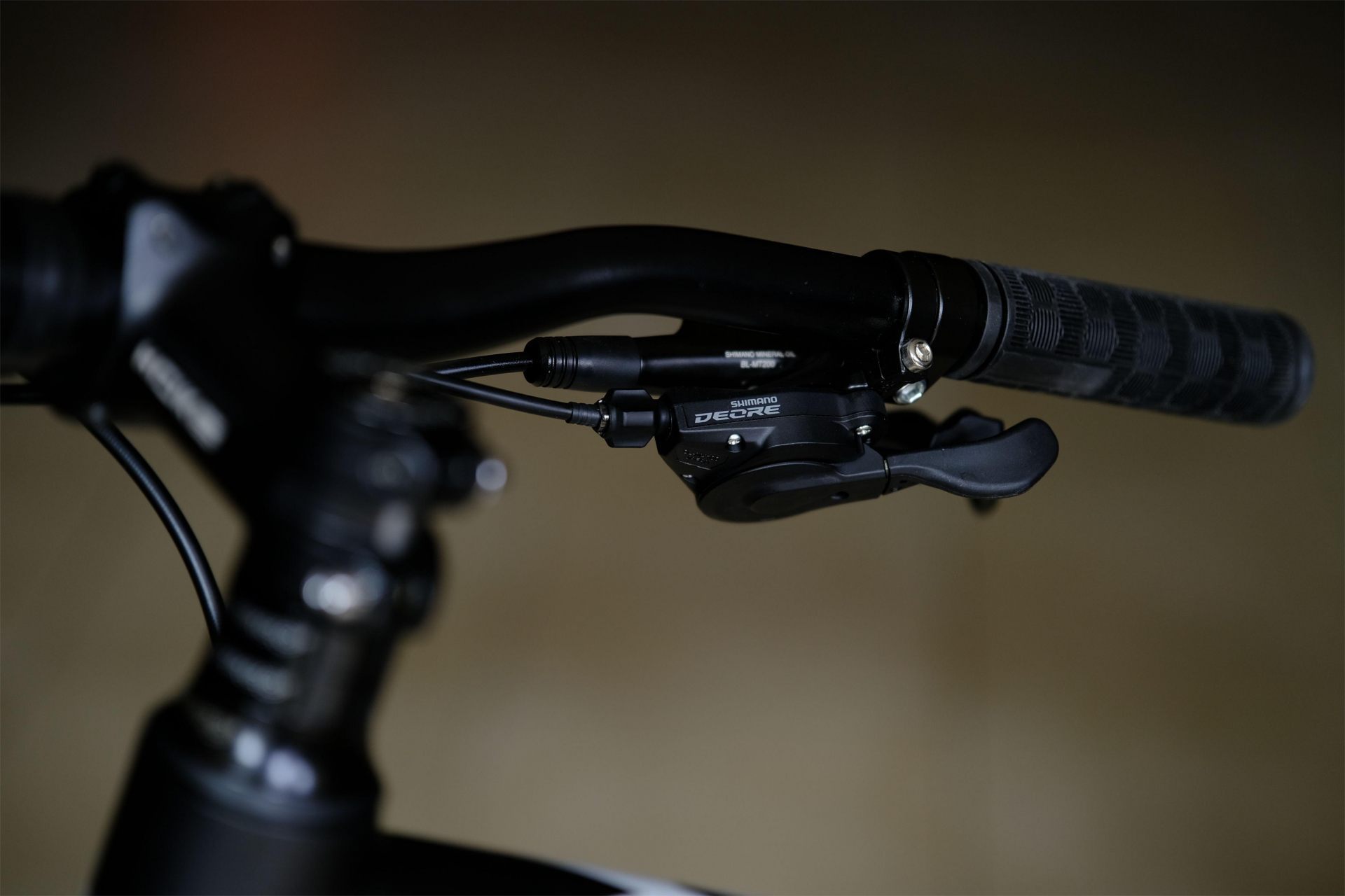 Манетка Shimano Deore M4100 HOKE 6 Way Deore 29 HD матовый чёрный 19